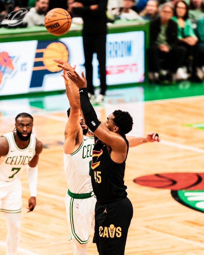 To sum up, although there was a large number of spectators leaving the arena early, indicating disappointment with the game content, the overall structure of the series remains unchanged even though the Cavaliers won one game. Celtics fans can rest assured